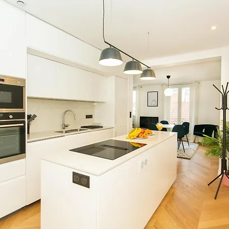 Apartment Bnbnova - Haussmann - 2br Near Champs-elysees Paris